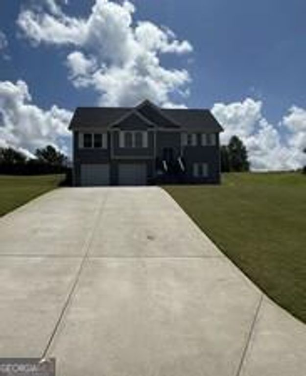 345 Kodiak Road, Carrollton, GA 30117