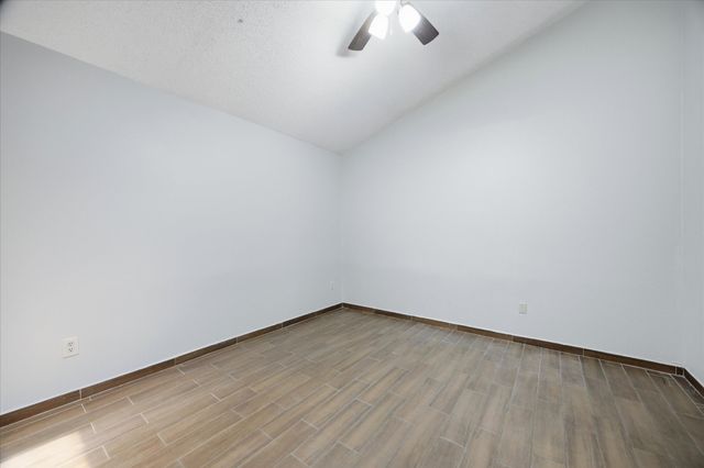 1828 Ridgeview Plaza, Mesquite, TX 75149