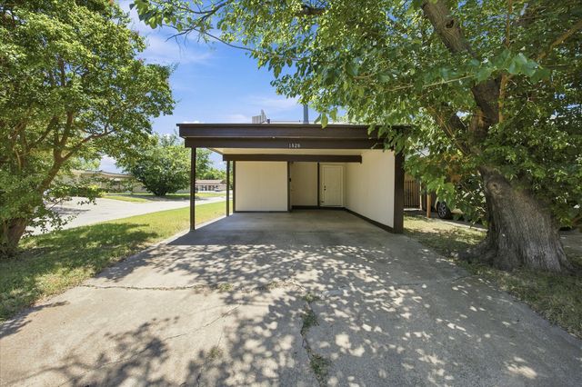 1828 Ridgeview Plaza, Mesquite, TX 75149