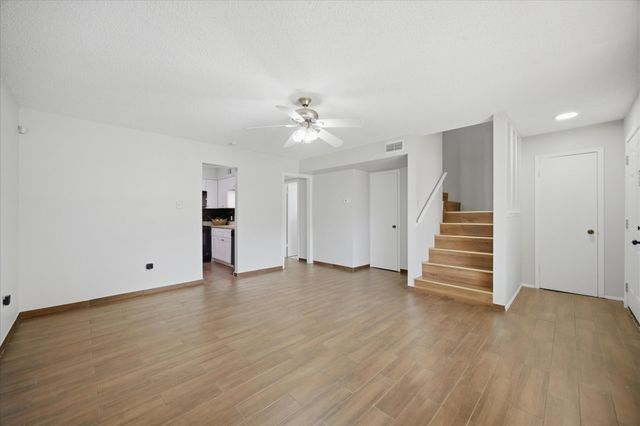 1828 Ridgeview Plaza, Mesquite, TX 75149