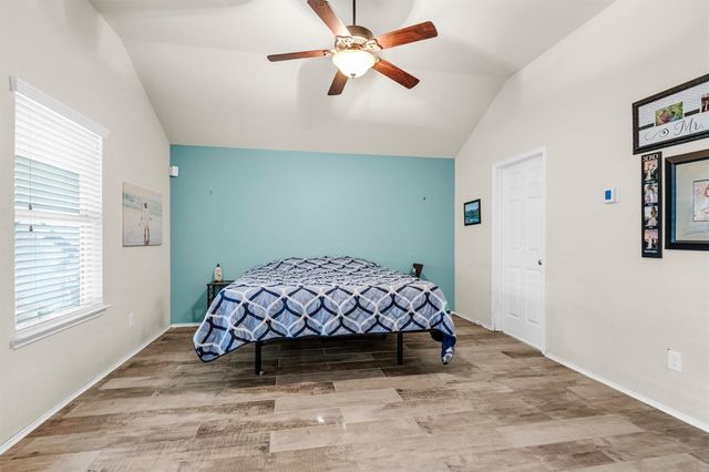 13013 Trail Manor Drive, Pearland, TX 77584