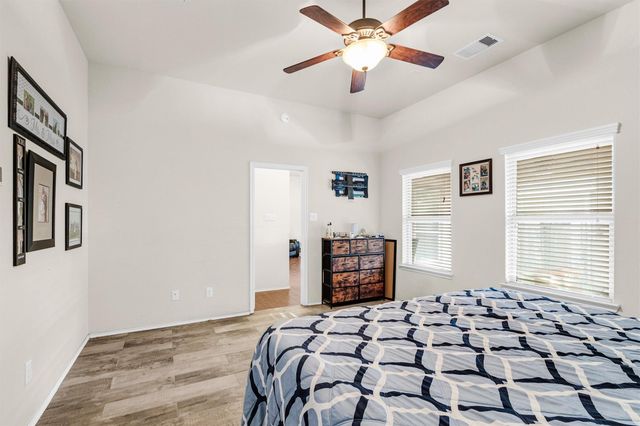 13013 Trail Manor Drive, Pearland, TX 77584