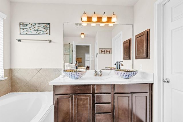 13013 Trail Manor Drive, Pearland, TX 77584