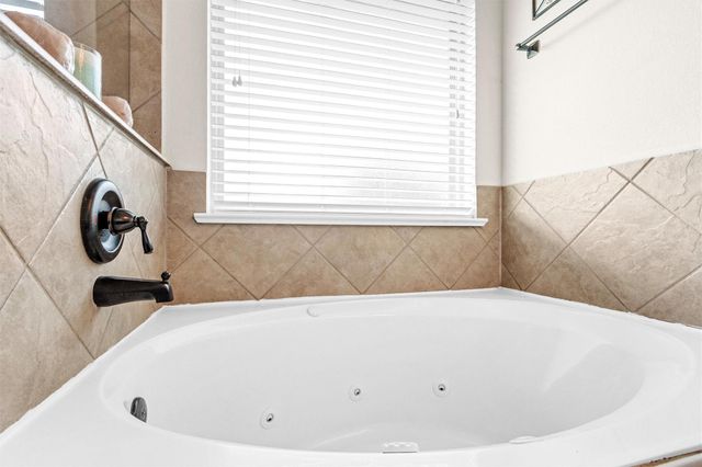 13013 Trail Manor Drive, Pearland, TX 77584