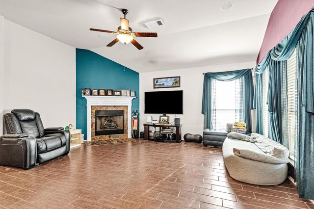 13013 Trail Manor Drive, Pearland, TX 77584