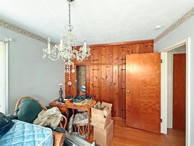 1220 Bell Avenue, Des Moines, IA 50315