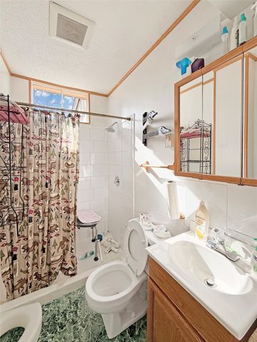 1220 Bell Avenue, Des Moines, IA 50315