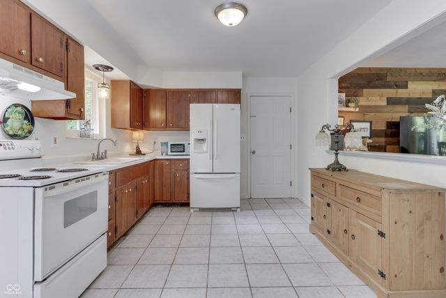 181 W Robertson Road, Morgantown, IN 46160