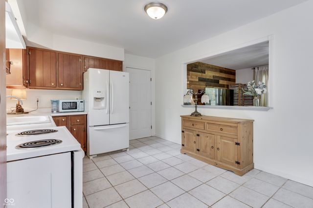 181 W Robertson Road, Morgantown, IN 46160