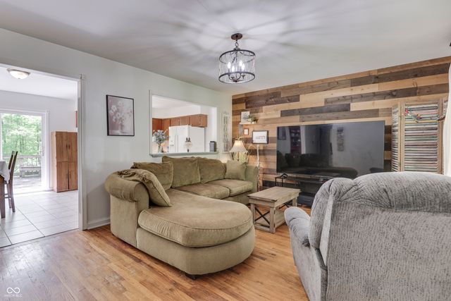 181 W Robertson Road, Morgantown, IN 46160