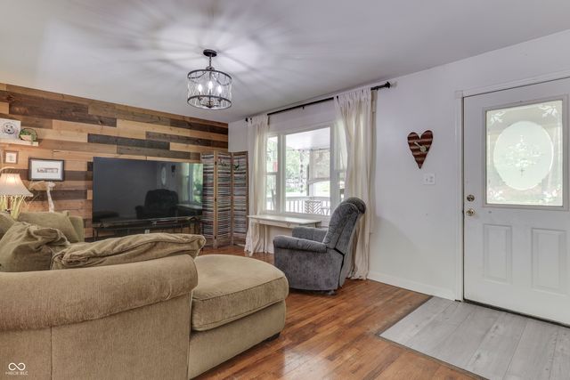 181 W Robertson Road, Morgantown, IN 46160