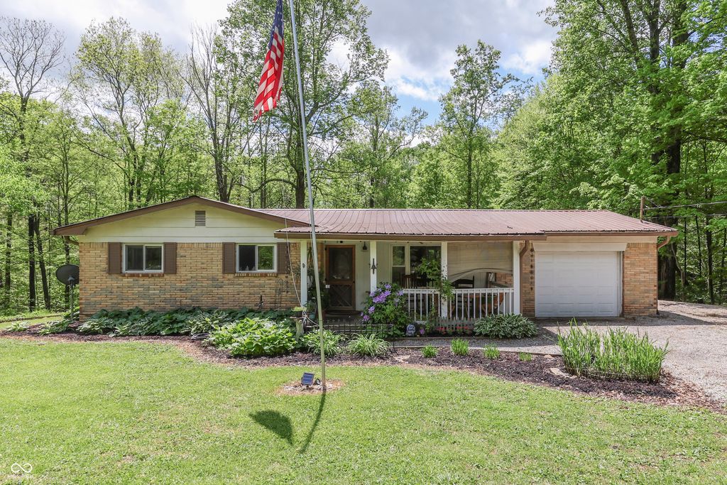 181 W Robertson Road, Morgantown, IN 46160