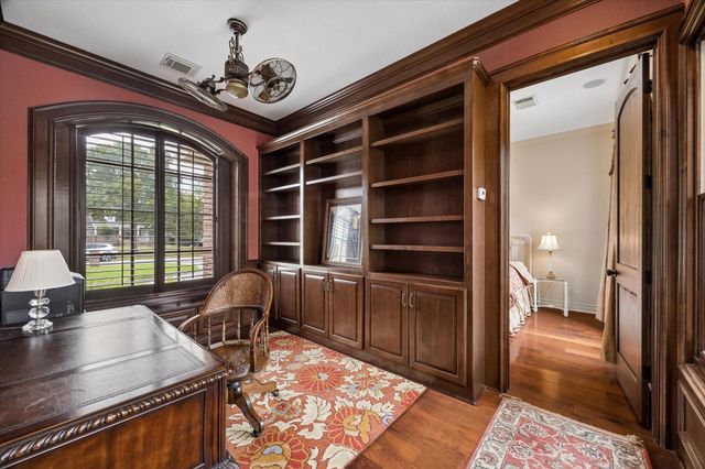 2103 Airline Drive, Friendswood, TX 77546