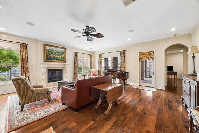 2103 Airline Drive, Friendswood, TX 77546