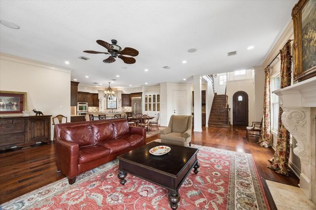 2103 Airline Drive, Friendswood, TX 77546