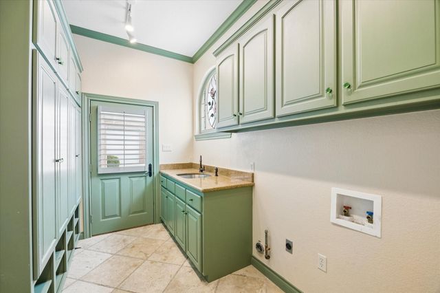 2103 Airline Drive, Friendswood, TX 77546