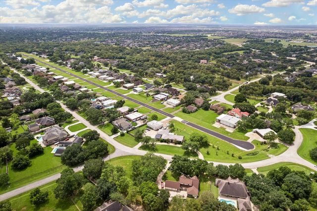 2103 Airline Drive, Friendswood, TX 77546