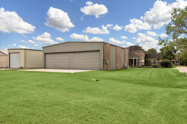2103 Airline Drive, Friendswood, TX 77546