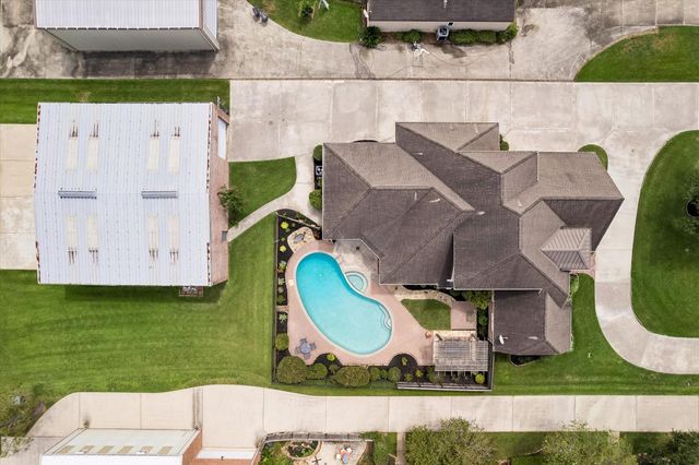 2103 Airline Drive, Friendswood, TX 77546