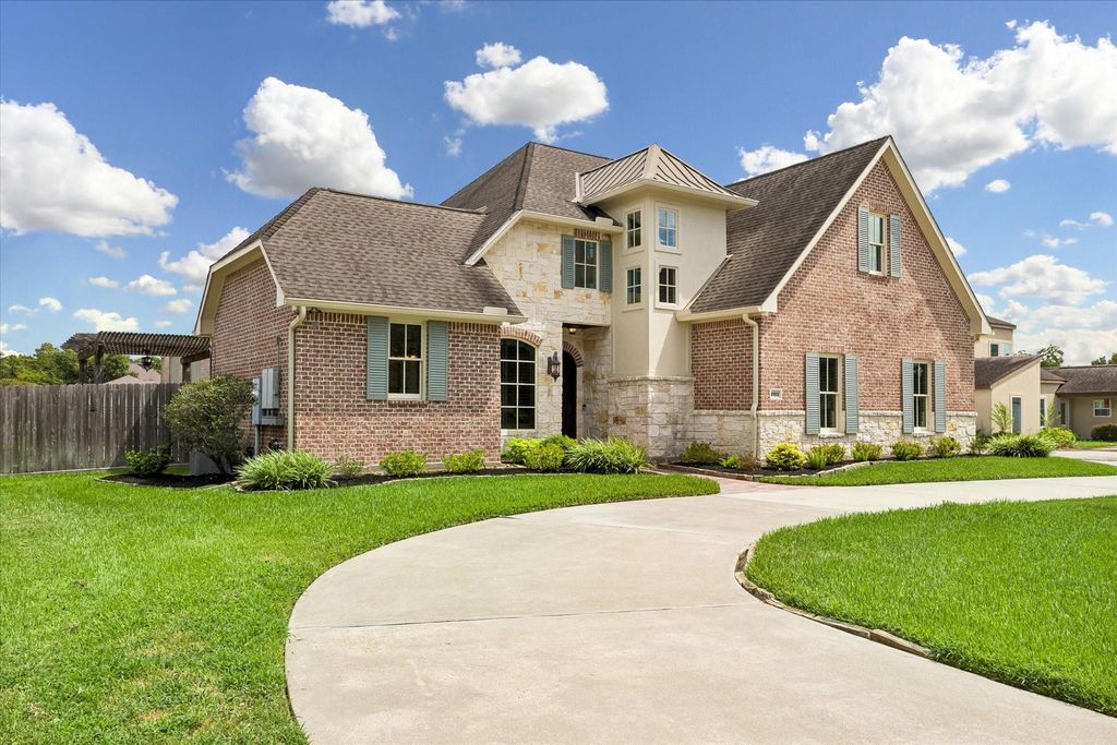 2103 Airline Drive, Friendswood, TX 77546