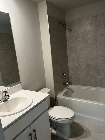 4021 SW 35th St SW, Lehigh Acres, FL 33976