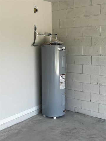 4021 SW 35th St SW, Lehigh Acres, FL 33976