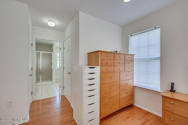 26 Brittany Way, Kendall Park, NJ 08824