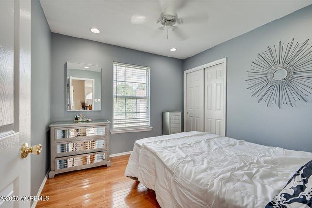 26 Brittany Way, Kendall Park, NJ 08824