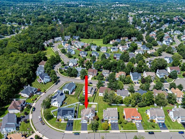 26 Brittany Way, Kendall Park, NJ 08824