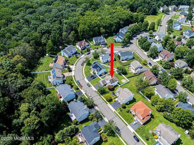 26 Brittany Way, Kendall Park, NJ 08824