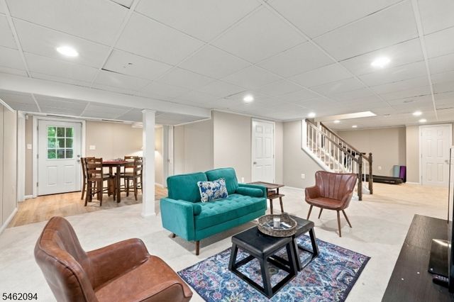 2 Timberline Dr, Bridgewater Twp., NJ 08807
