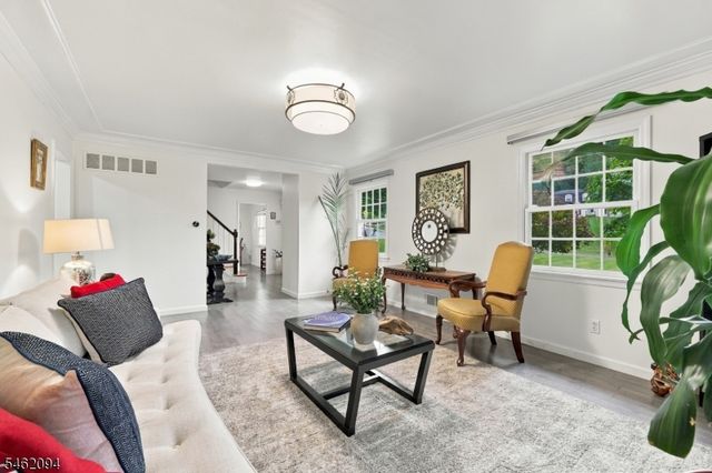 2 Timberline Dr, Bridgewater Twp., NJ 08807