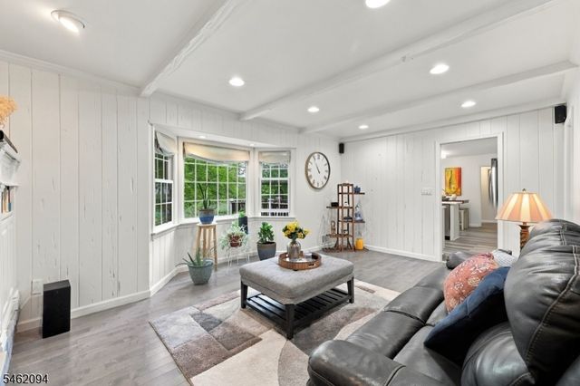 2 Timberline Dr, Bridgewater Twp., NJ 08807