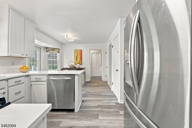 2 Timberline Dr, Bridgewater Twp., NJ 08807