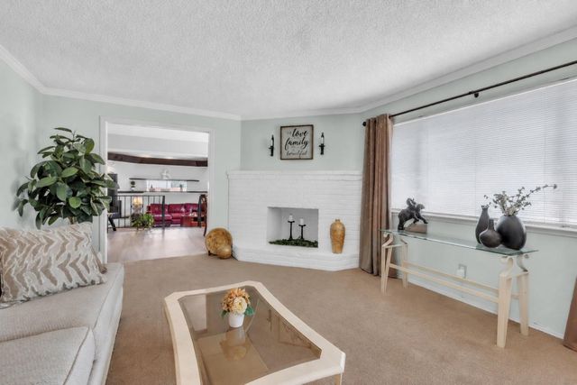 5435 Dry Creek Rd, Sacramento, CA 95838