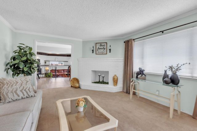 5435 Dry Creek Rd, Sacramento, CA 95838
