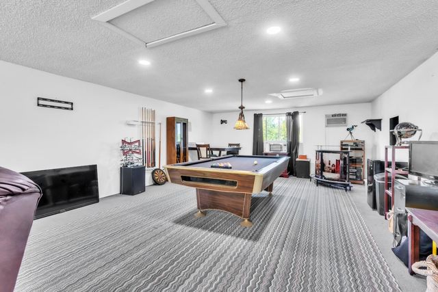 5435 Dry Creek Rd, Sacramento, CA 95838