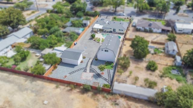 5435 Dry Creek Rd, Sacramento, CA 95838