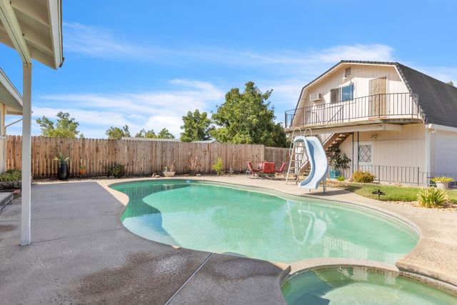 5435 Dry Creek Rd, Sacramento, CA 95838