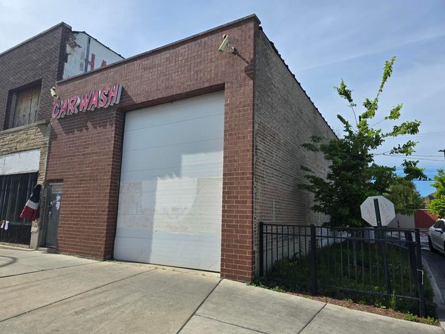 4940 W North Avenue, Chicago, IL 60639