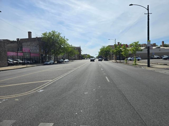 4940 W North Avenue, Chicago, IL 60639