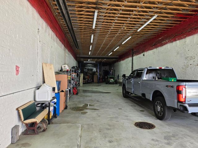 4940 W North Avenue, Chicago, IL 60639