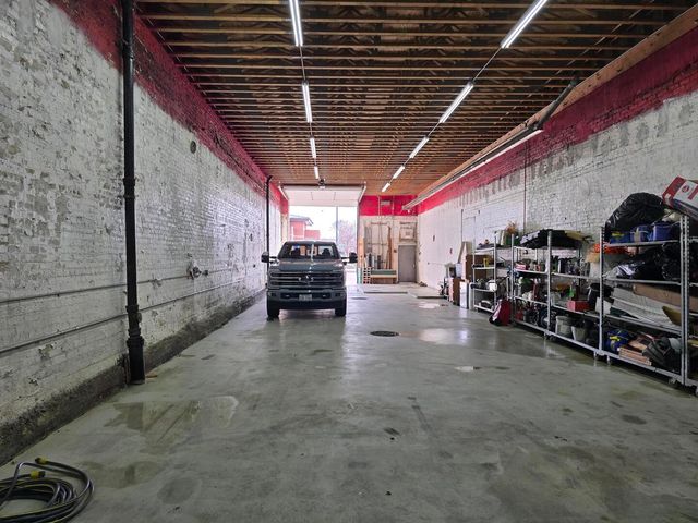 4940 W North Avenue, Chicago, IL 60639