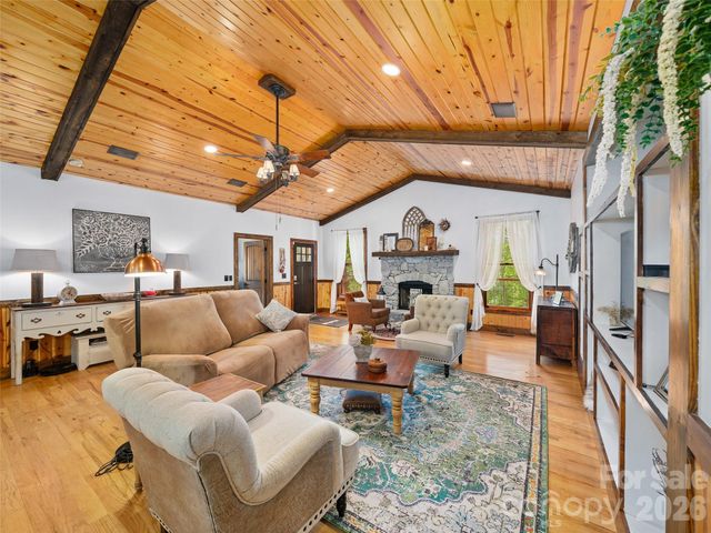 101 Waterwheel Drive, Green Mountain, NC 28740