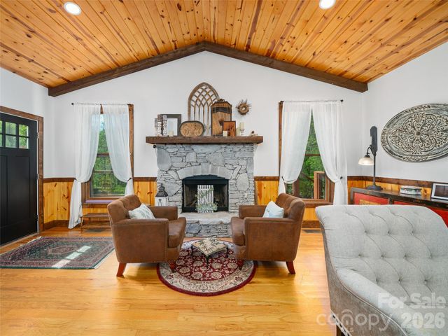 101 Waterwheel Drive, Green Mountain, NC 28740
