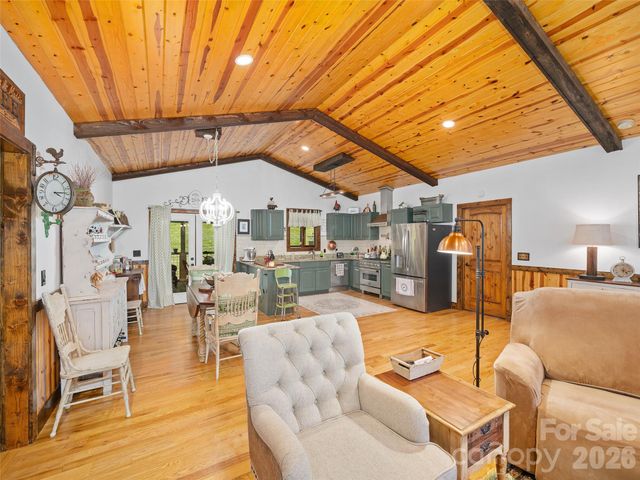 101 Waterwheel Drive, Green Mountain, NC 28740