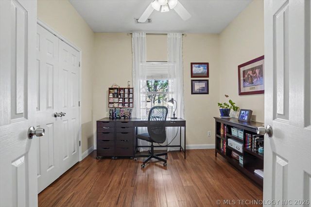11701 S Forest Court, Jenks, OK 74037