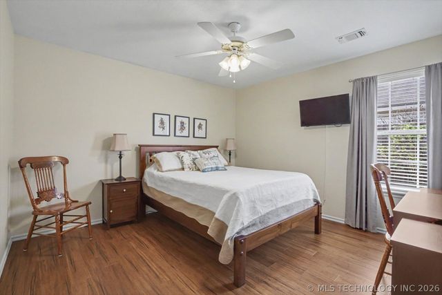 11701 S Forest Court, Jenks, OK 74037