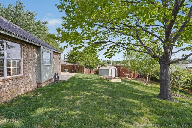 11701 S Forest Court, Jenks, OK 74037
