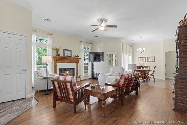 11701 S Forest Court, Jenks, OK 74037